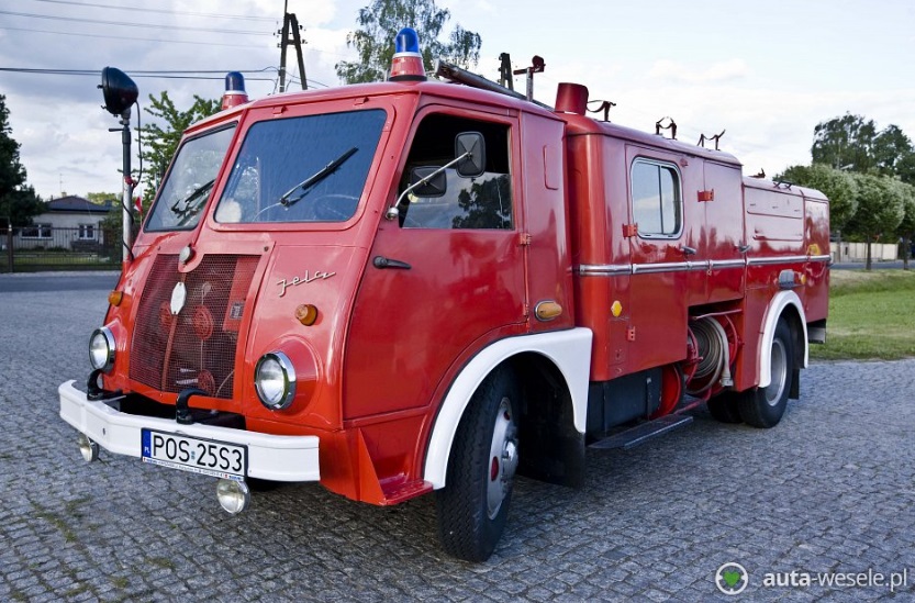 Wóz strażacki do wynajęcia jako auto ślubne
