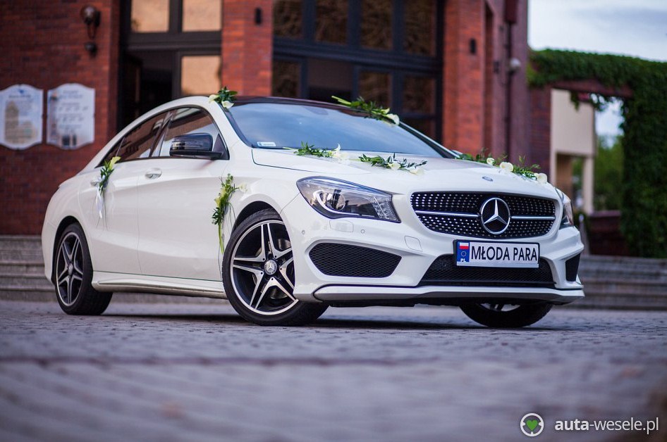 Mercedes Benz CLA 250 z pakietem AMG - auto na ślub, Kraków