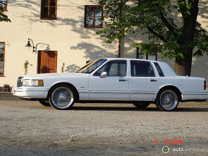 LINCOLN TOWN CAR - zdjęcie pojazdu