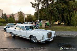 Lincoln Continental Collector's Series z 1975r. - zdjęcie pojazdu