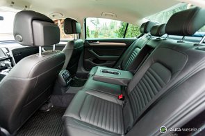 VW Passat B8 Highline 2015 Full Opcja - zdjęcie pojazdu