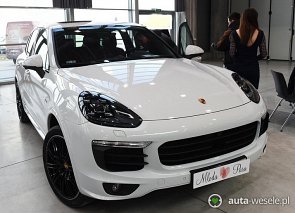 NOWE PORSCHE CAYENNE Czerwona skóra!!!LUX WERSJA - zdjęcie pojazdu