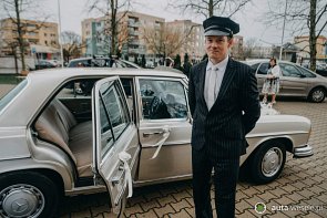 zabytkowy Mercedes W108 z 1972 r - zdjęcie pojazdu