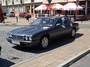 Jaguar XJ8 V8 - zdjęcie pojazdu