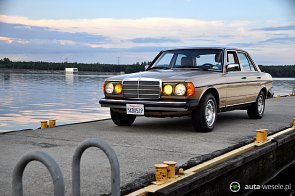 Mercedes W123 USA - zdjęcie pojazdu