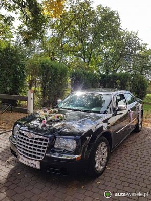 Chrysler 300c - limuzyna do ślubu - zdjęcie pojazdu