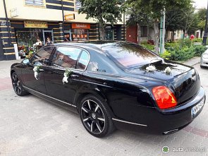 Bentley Continental Flying Spur - zdjęcie pojazdu