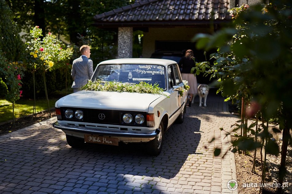 Samochód ślubny Wodzisław Śląski Fiat 125p autawesele.pl