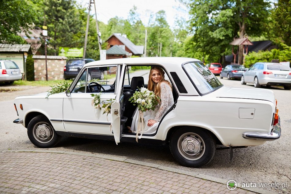 Samochód ślubny Wodzisław Śląski Fiat 125p autawesele.pl